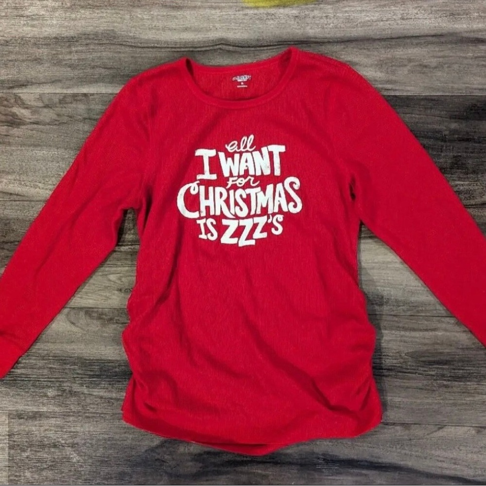 Christmas maternity shirt size medium